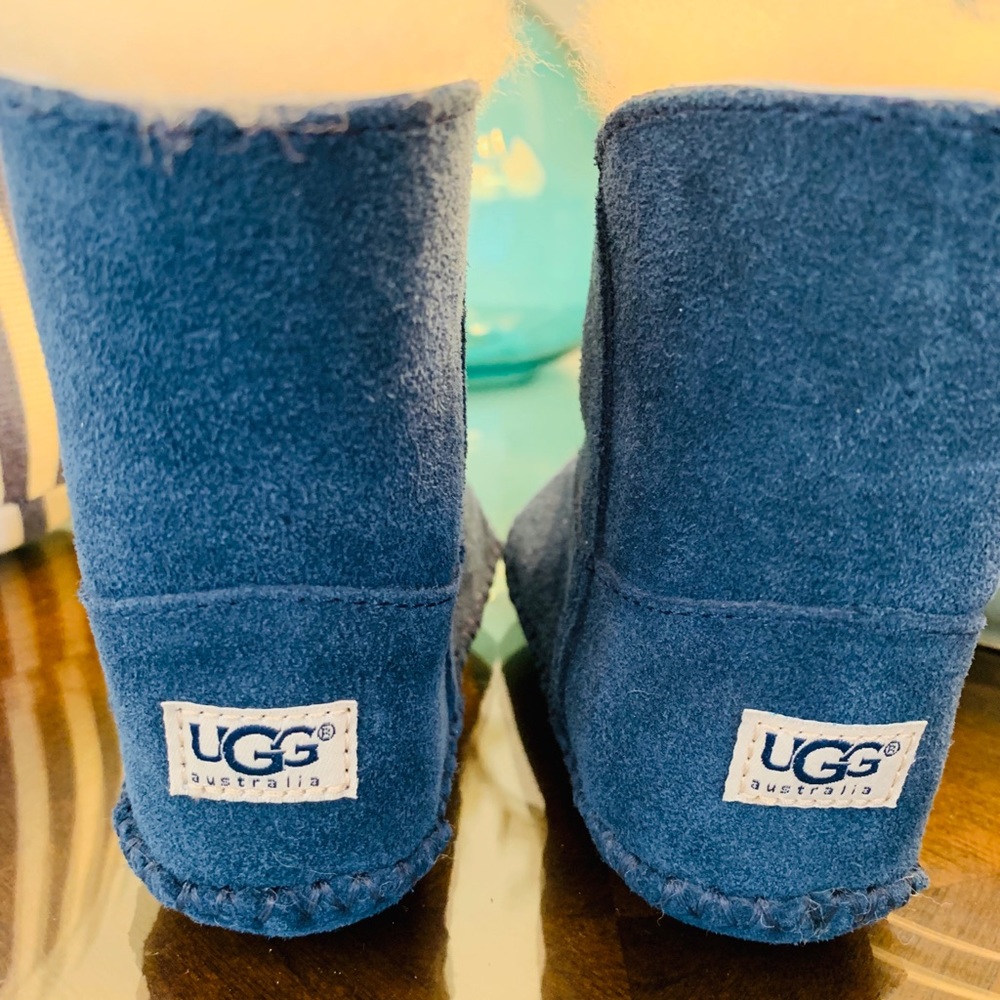 NWOT UGG INFANT BOOTS